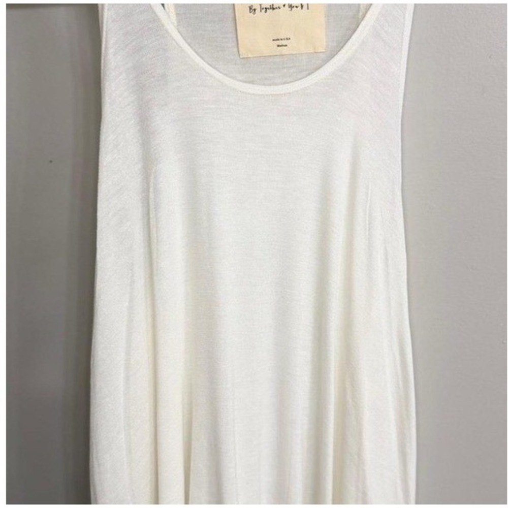 By Together You & I Women's White Scoop Neck Flowy Tank Top
